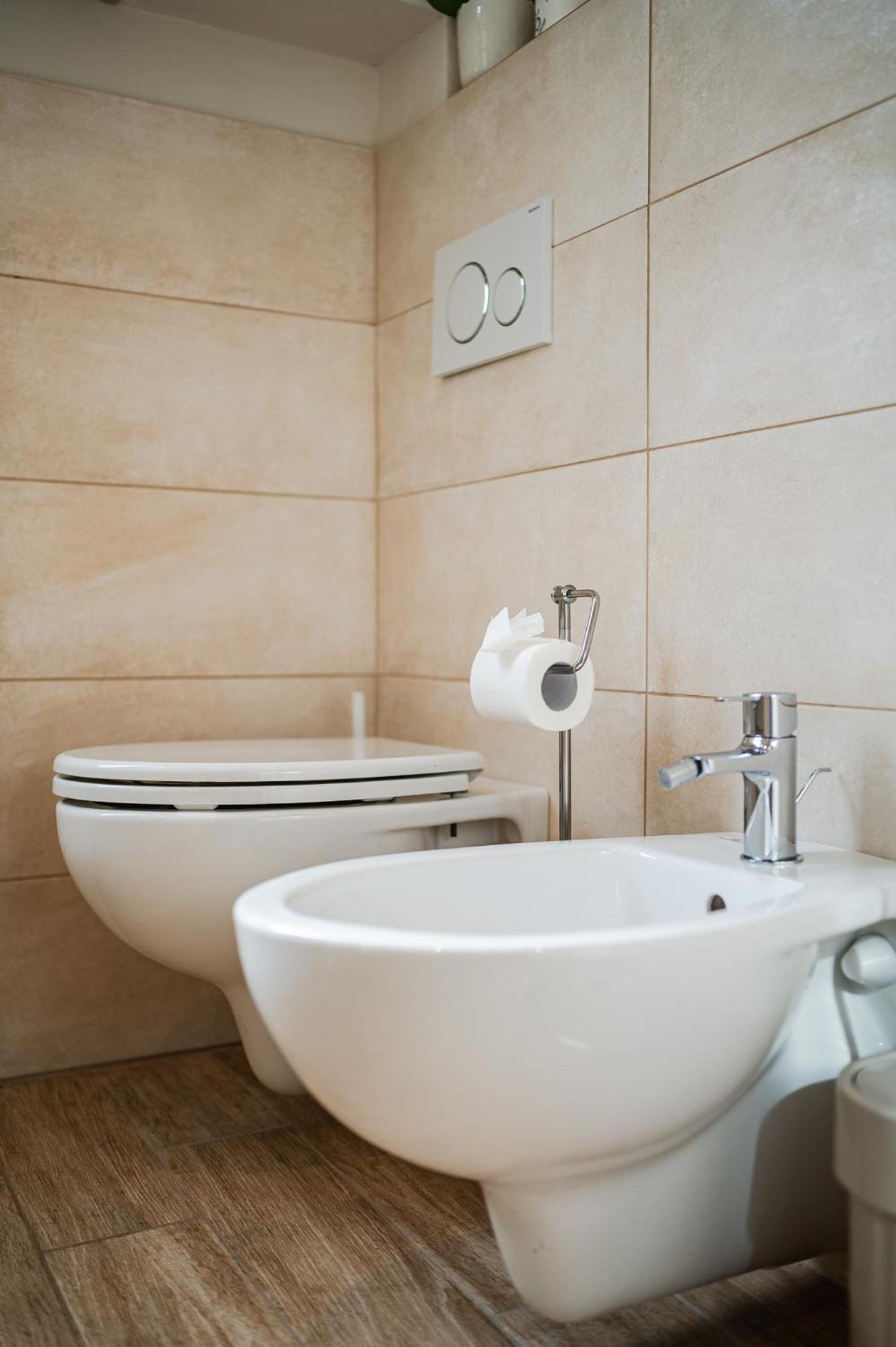 Sui Tetti Di Bologna Centro, Casa Dei Colori Apartment Ngoại thất bức ảnh